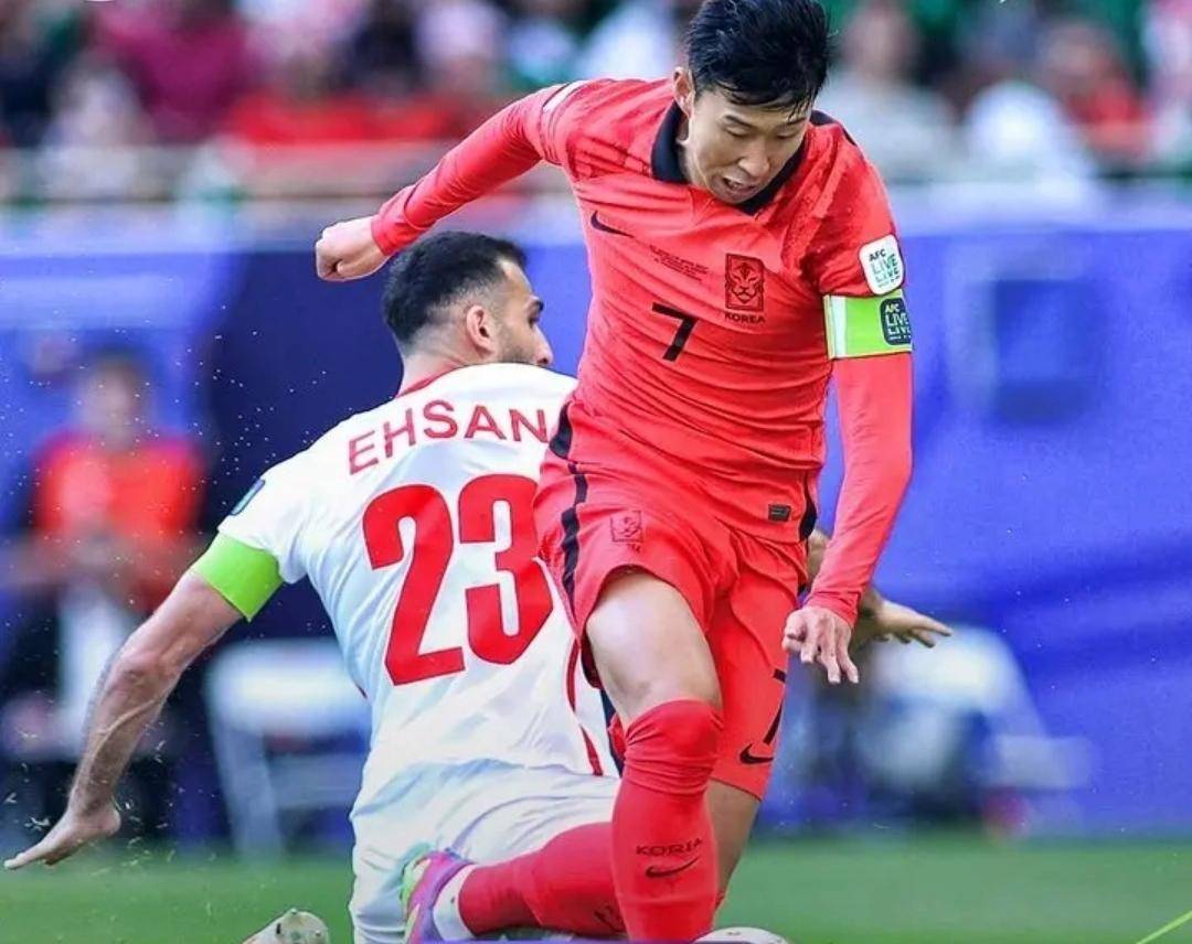 韩国队绝杀泰国队，黄鸭组合扛起全队的简单介绍