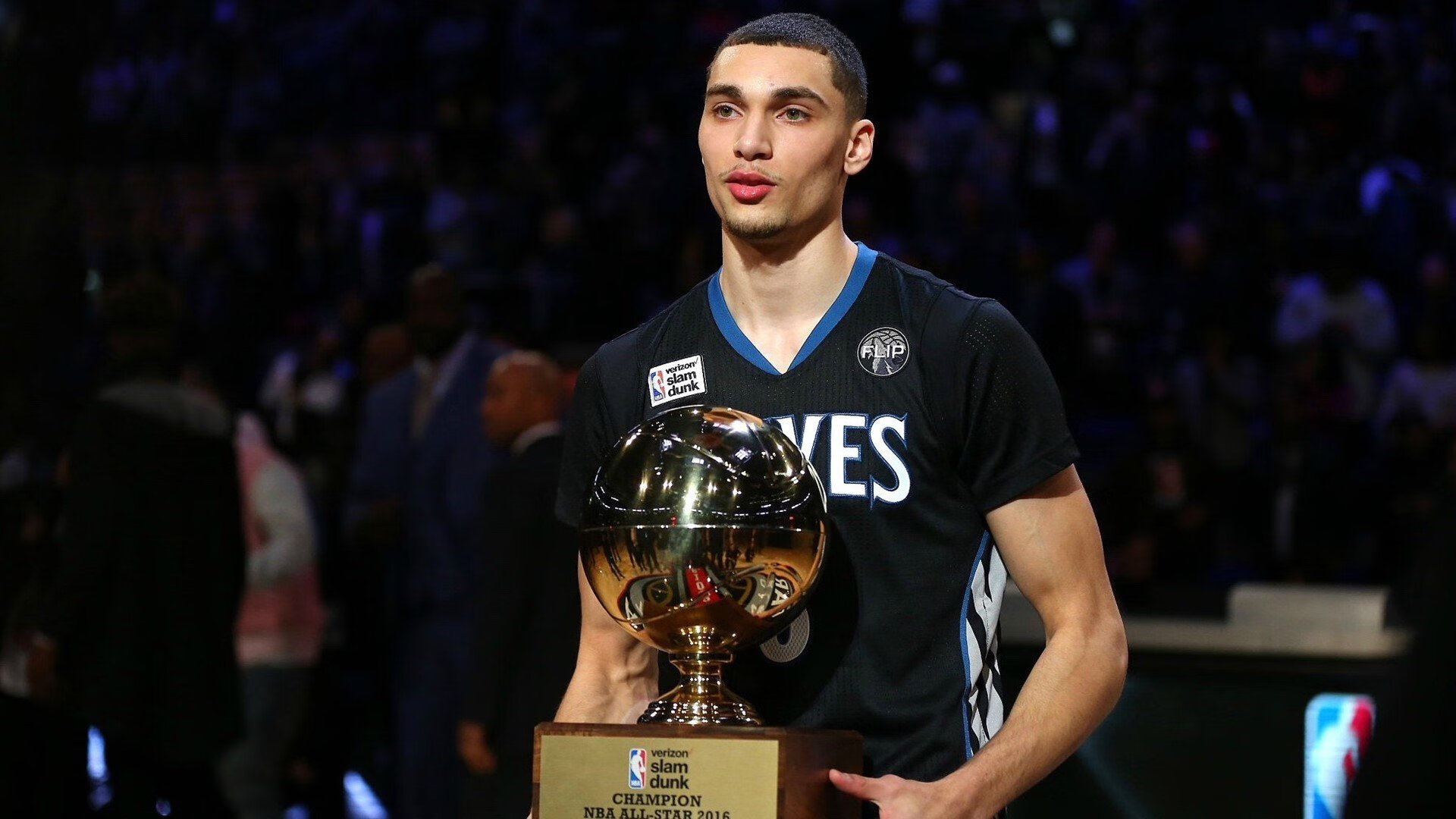 双星闪耀！英超争冠夜与利拉德时刻的隔空对话